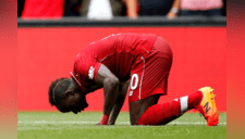 Captan a estrella del Liverpool limpiando el baño de una mezquita tras ganar un partido [VIDEO]