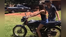 Joven intentó enseñarle a su novia cómo manejar motocicleta y todo acabó mal [VIDEO]