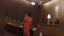 Hombre atacó a su abogado luego que el juez lo condenará a casi 50 años de prisión [VIDEO]