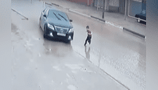 Conductor hace un asombrosa maniobra para evitar atropellar a un niño [VIDEO]