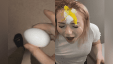 Hombre le jugó una pesada broma a su novia al arrojarle un huevo mientras se maquillaba [VIDEO]