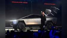 Tesla: Elon Musk revela que es "muy posible" que se fabrique una Cybertruck más pequeña