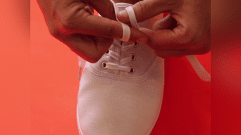 Te presentamos cómo anudar tus zapatillas en 2 segundos.