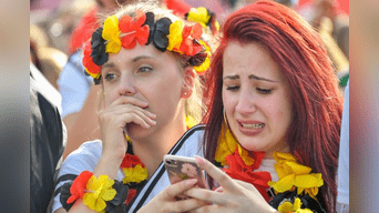 Entre lágrimas y rabia despidieron los hinchas alemanes a su equipo del Mundial.