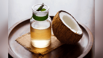 Profesora de Harvard aseguró que el aceite de coco es uno de los alimentos más dañinos para la salud.