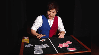 Asiático revela increíble truco de magia y nadie logra adivinar su “engaño”. 