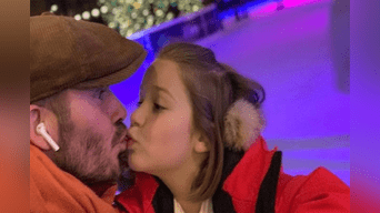 David Beckham dio beso en la boca a su hija y fans recrean escena. 