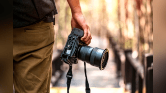Familia que se encuentra en la búsqueda de fotógrafo profesional ofrece un salario de más de 100,000 dólares