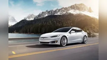 Tesla Model S Long Range Plus se convierte oficialmente en el primer auto eléctrico con más autonomía del mundo.