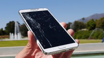 Los smartphones con este nuevo cristal protector tendrán una resistencia a caídas insuperable. | Fuente: MendozaPost