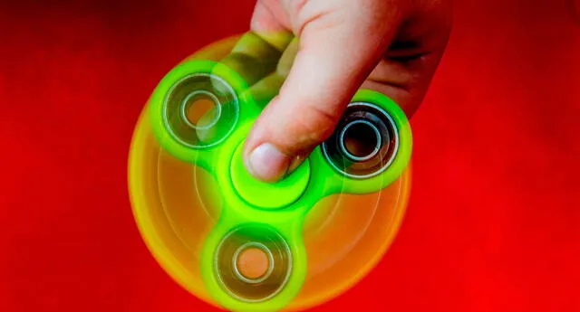 ¿Realmente el fidget spinner reduce el estrés? Especialistas explican sobre el juguete de moda