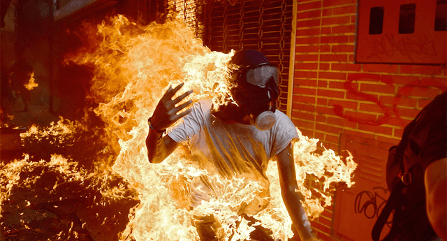 La impactante fotografía se ha convertido en símbolo de las protestas en Venezuela