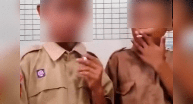 Niños fueron descubiertos fumando y como castigo les obligaron a fumarse una cajetilla entera
