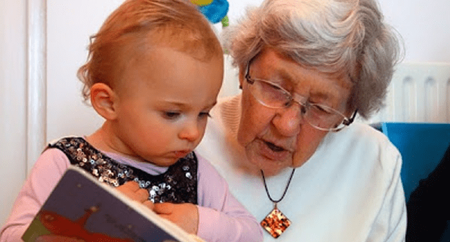¿Qué país dará sueldo a las “abuelitas” que cuiden a sus nietos? Programa promete ser un éxito. 