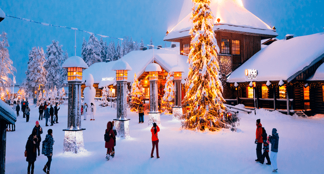Rovaniemi no solo es atractivo por su espíritu navideño, sino por ser el hogar oficial de Papá Noel 