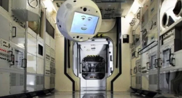CIMON-2, el robot "empático" con inteligencia artificial que ayuda a los astronautas a no sentirse solos (VIDEO)