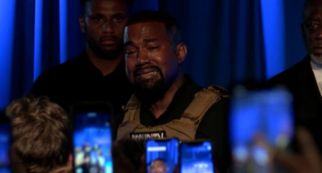 "Casi mato a mi propia hija": Kanye West llora desconsoladamente durante su primer mitin de campaña electoral (VIDEO)