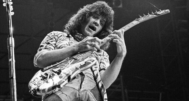 En esta lista, recopilamos algunos de los mejores solos de guitarrra del legendario Eddie Van Halen para conmemorar su triste fallecimiento./Fuente: Getty Images.