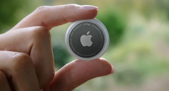AirTag, el nuevo gadget de Apple que sirve para rastrear las pertenencias de los usuarios, ya ha sido hackeado./Fuente: Apple.
