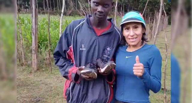 Gladys Tejeda regaló zapatillas a joven atleta de bajos recursos y conmueve las redes sociales