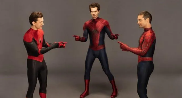 Tom Holland, Tobey Maguire y Andrew Garfield recrean meme de los 3 Spiderman / Foto:  Sony Picture